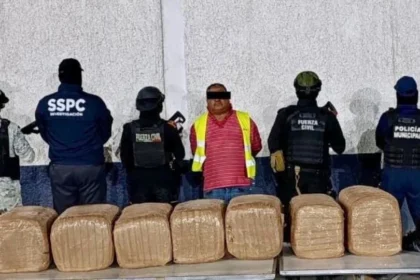 Detienen a hombre con más de 130 kilos de marihuana en El Carmen, NL. Créditos: Cortesía