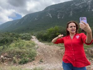 Creemos que no deben pasarse entre familiares algún puestos de elección popular