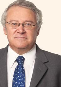 Hemos especulado mucho y hemos enredado lo que es claro y diáfano. El derecho es sencillo=
