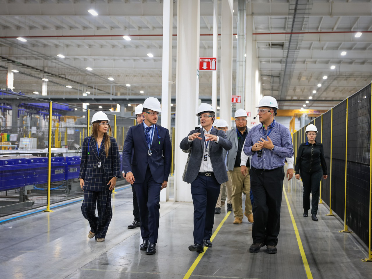 El Mandatario estatal destacó que las empresas del Estado son una pieza importante para que Nuevo León se consolide como motor económico e industrial y se siga posicionando en los primeros lugares.
