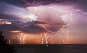 Tormenta en el lago