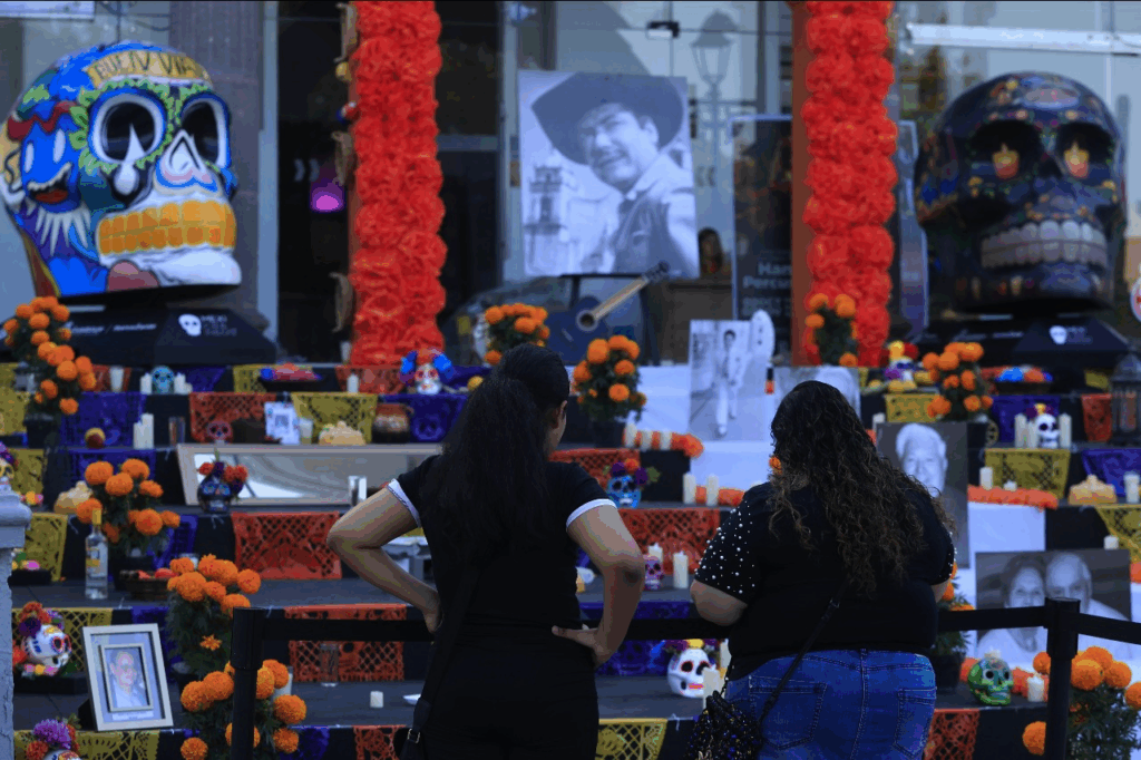 Recuerdan a Piporro en un altar de Muertos.