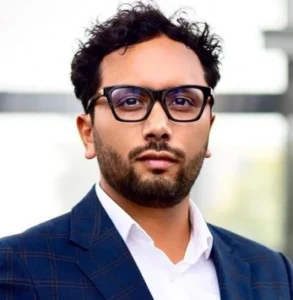 A un año de su mandato, la presidenta analiza los escenarios para recomponer y configurar su propio estilo y manera de ejercer el poder.