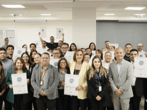 La Secretaría de Turismo entregó 65 distintivos que avalan buenas prácticas higiénicas y de calidad en el sector turístico.