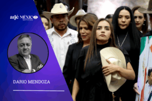 Grecia Quiroz porta un símbolo profundamente mexicano: el sombrero.