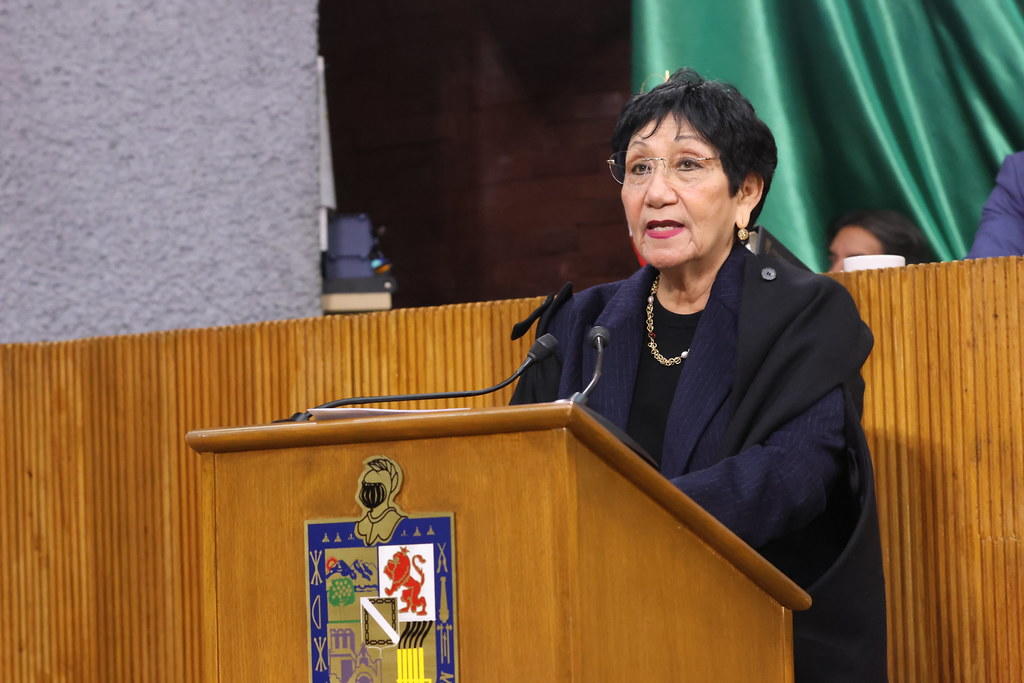 La diputada del PT solicitó a la SEMARNAT actualizar las Normas Oficiales Mexicanas relativas a la calidad del aire, así como elaborar un Plan de Acción sobre la Calidad del Aire en coordinación con autoridades estatales y municipales, para identificar riesgos, establecer medidas correctivas y proteger la salud de la población.