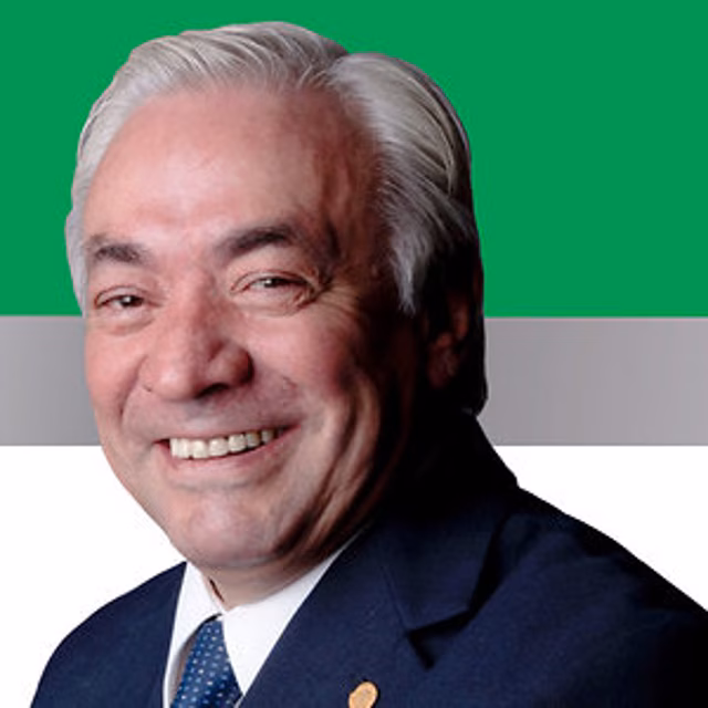 Bernal Gutiérrez, político tamaulipeco y figura clave en los procesos de paz en México, falleció a los 72 años en Ciudad Victoria, Tamaulipas, el 28 de diciembre de 2025.