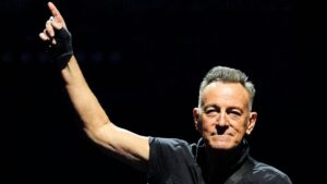 Bruce Springsteen volvió a utilizar su música como una herramienta de denuncia política y social con el lanzamiento de Calles de Mineápolis, una nueva canción de protesta en la que critica abiertamente a Donald Trump y a los operativos del Servicio de Inmigración y Control de Aduanas (ICE) en esa ciudad.