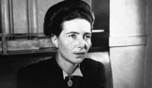 Filósofa, escritora y profesora. Autora también de Memorias de una joven formal, Los Mandarines y Una muerte muy dulce, entre otras.