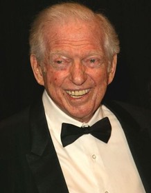 on más de 300 millones de libros vendidos, es uno de los maestros del suspenso moderno.