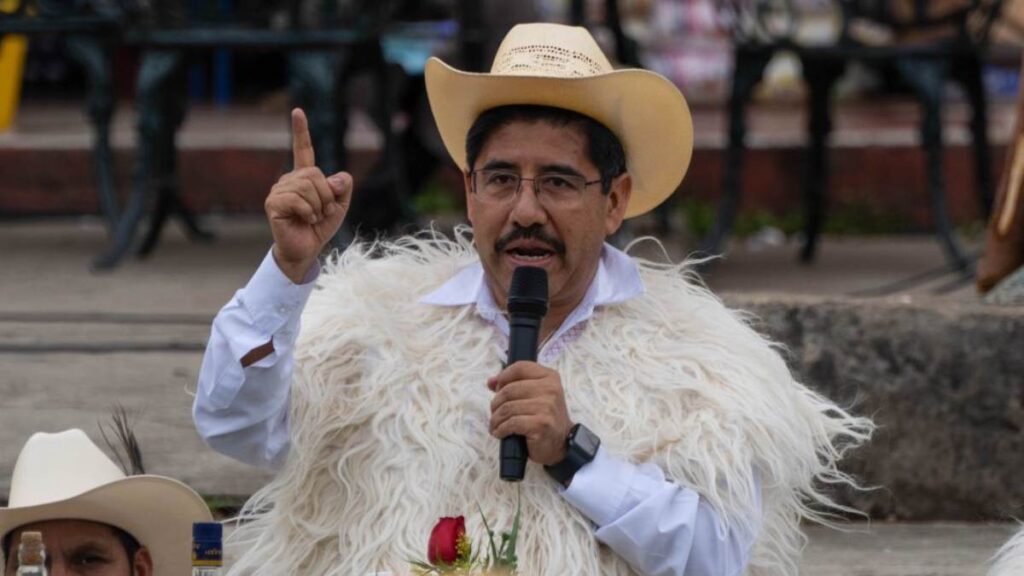 Bi'ni xtiidxalu' Cumple tu palabra, cumple con tu deber. zapoteco del istmo