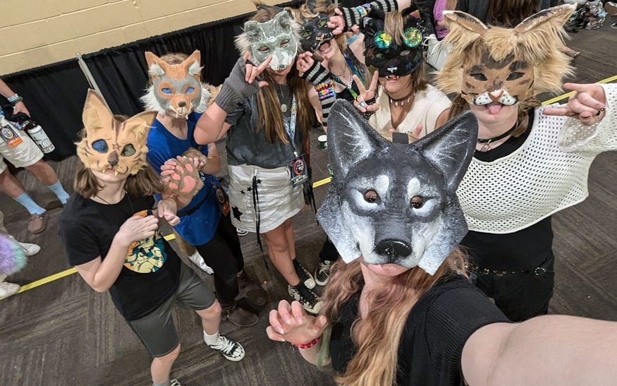 ; los Therian y Furries tienen traumas de origen en sus primeros años,