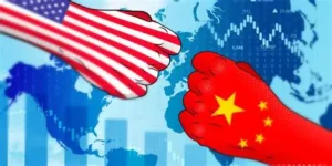 Los imperios no anuncian su declive. Se perciben sólidos cuando comienzan a transformarse y parecen eternos cuando ya han iniciado su erosión.