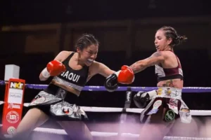 De un lado, Waldo Fernández. El tipo luce impecable,