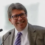 Plan B de reforma constitucional propone reducir congresos locales, ayuntamientos y salarios en el INE