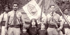 El retorno de las ideologías revive la lucha entre buenos y malos, dependiendo quien lo exprese los de enfrente son malos y nosotros los buenos, ambos lados tienen la razón.