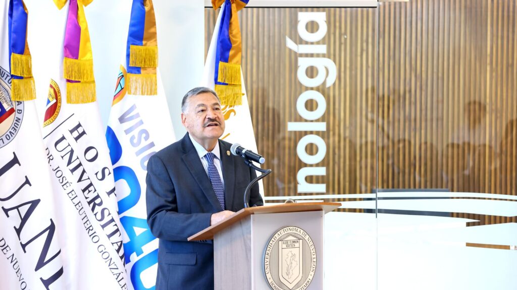 El Rector Santos Guzmán puso en operaciones el nuevo espacio clínico en la Torre HU.