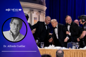 El artículo reconstruye minuto a minuto el caos vivido durante la Cena de Corresponsales de la Casa Blanca en el Washington Hilton, cuando un hombre armado intentó irrumpir en una zona de seguridad