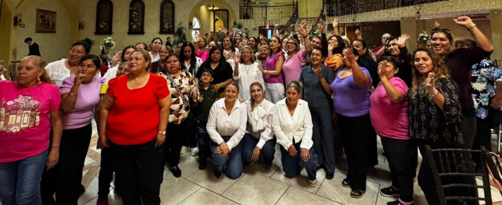 La directora de CONOCER, Guillermina “Guille” Alvarado, encabezó un festejo por el Día de las Madres en Apodaca, acompañada por Clara Luz Flores y Judith Díaz Delgado.