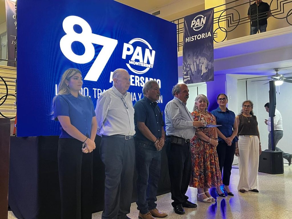 Comité municipal del PAN en Monterrey rinde homenaje a panistas.
