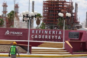 Los olores vienen de la refinería de Pemex en Cadereyta