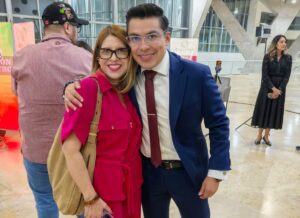 Guillermina Alvarado asiste a informe de Cuauhtli Badillo Moreno