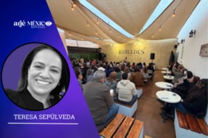 Leer sobre el más reciente encuentro de Félix García en Sándor Márai Librería en Chihuahua despierta una sensación inevitable: la de haber querido estar ahí, compartiendo esa atmósfera de cercanía, música y memoria.